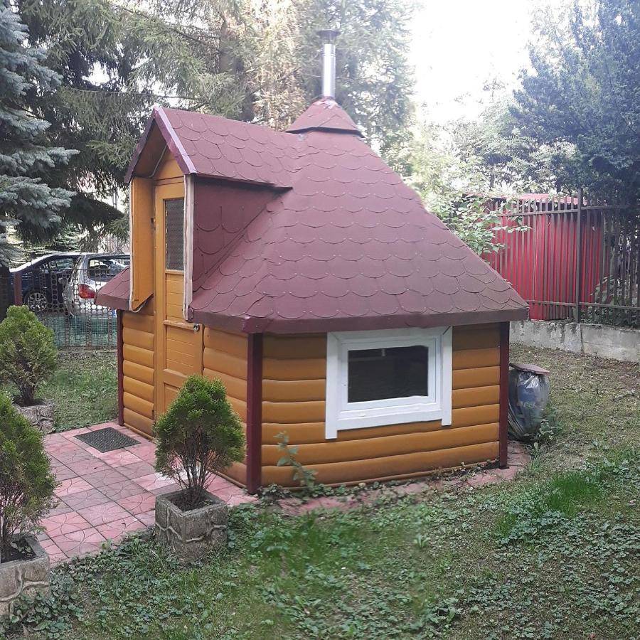 Maxim Pokoje Goscinne Iwonicz-Zdrój Extérieur photo